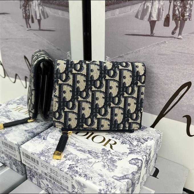 2025228Y 200P182141419